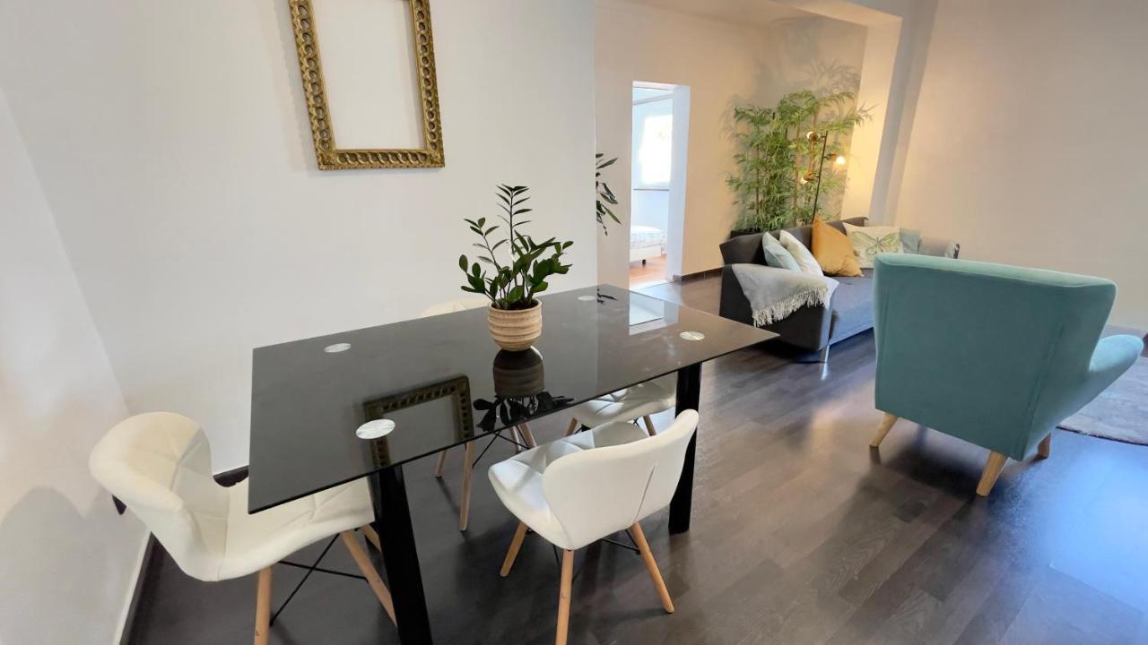 Apartment Apartamento T2 Com Terraco Grande *